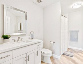 330 J St in San Diego, CA - Building Photo - Building Photo
