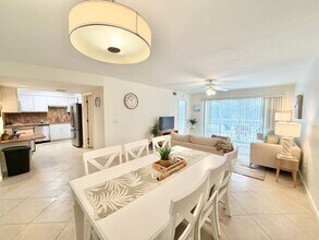 509 Roma Ct in Naples, FL - Building Photo - Building Photo