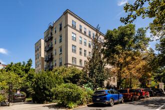 70 Prospect Park West in Brooklyn, NY - Building Photo - Building Photo