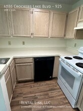 4036 Crockers Lake Blvd in Sarasota, FL - Building Photo - Building Photo