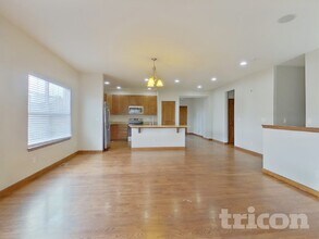 6313 N Genoa Way in Aurora, CO - Building Photo - Building Photo