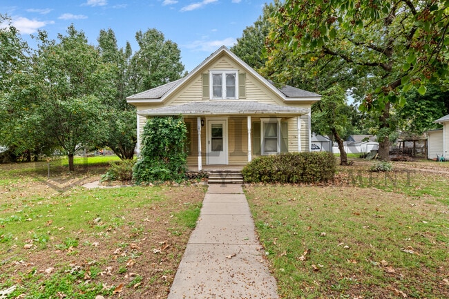 property at 109 N Emporia St