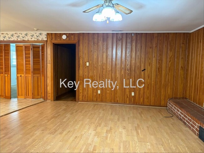 4003 Monroe Hwy in Ball, LA - Building Photo - Building Photo