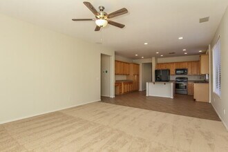 2621 W Medinah Way in New River, AZ - Building Photo - Building Photo
