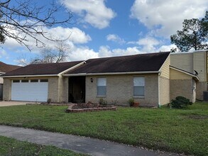15123 Chasehill Dr in Missouri City, TX - Building Photo - Building Photo