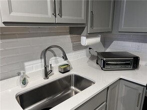 618 Foxhill Dr in Crescent Springs, KY - Building Photo - Building Photo