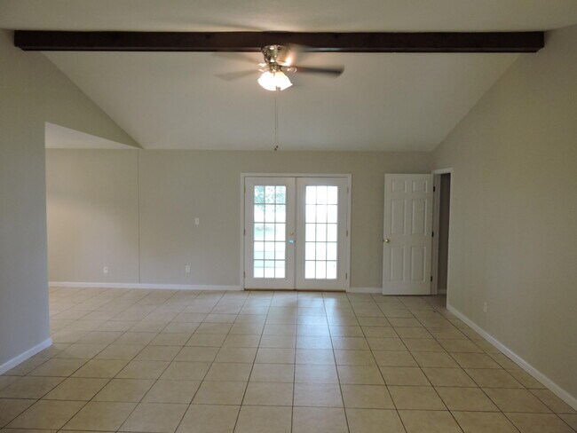 150 W Old Mill Way in Crestview, FL - Building Photo - Building Photo