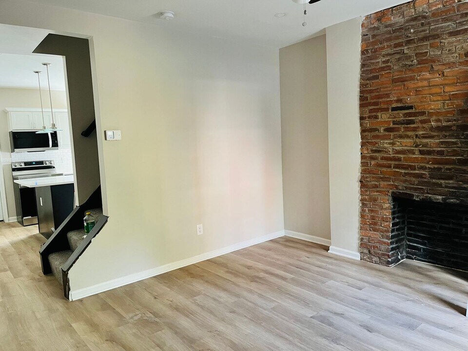 115 Parkhurst St in Pittsburgh, PA - Building Photo