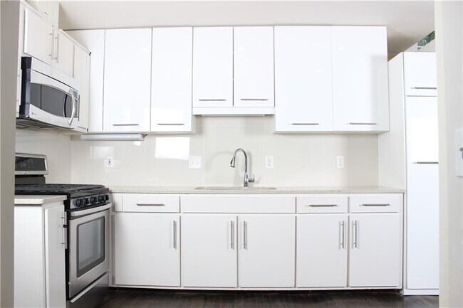 1124 Center St NW in Atlanta, GA - Building Photo - Building Photo