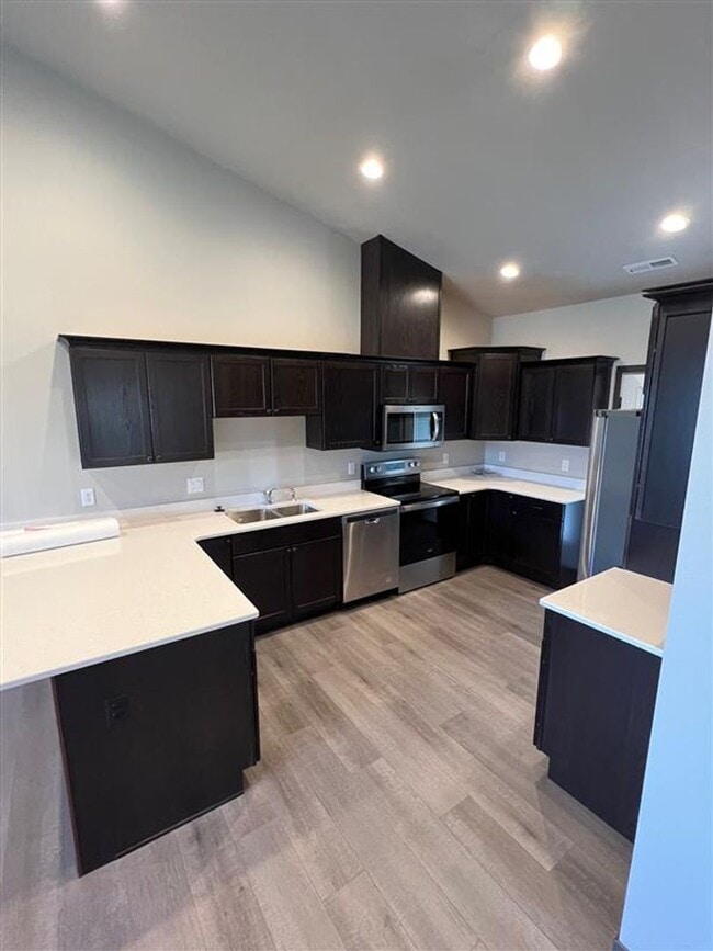 property at 2903 Eagle Butte tr