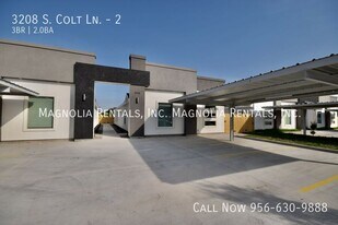 3208 S Colt Ln, Unit 2 in Edinburg, TX - Building Photo