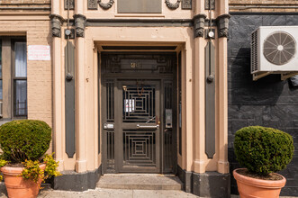 1261 St Nicholas Avenue in New York, NY - Building Photo - Building Photo