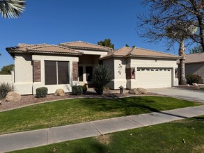 1302 W Lynx Way in Chandler, AZ - Building Photo - Building Photo