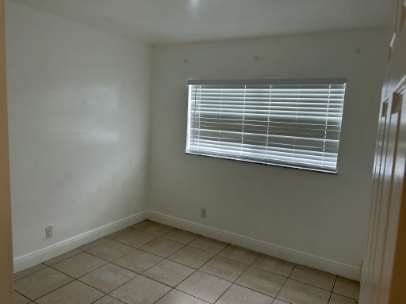 property at 4059 Lakeside Dr