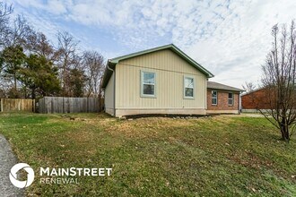 2009 Millgate Rd in Louisville, KY - Building Photo - Building Photo