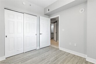 2797 First St, Unit 1405 in Ft. Myers, FL - Building Photo - Building Photo