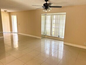11360 NW 30th Pl in Sunrise, FL - Building Photo - Building Photo