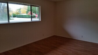 707 Kings Canyon Way in Chico, CA - Building Photo