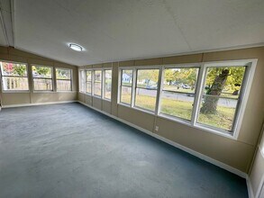 6120 E 24th St in Indianapolis, IN - Building Photo - Building Photo