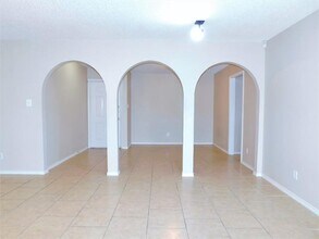 1706 Wisteria St in Denton, TX - Building Photo - Building Photo