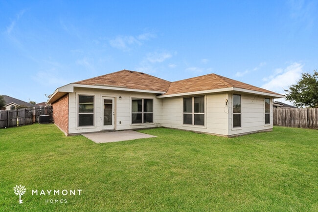 1830 Ridgecrest Dr in Terrell, TX - Building Photo - Building Photo