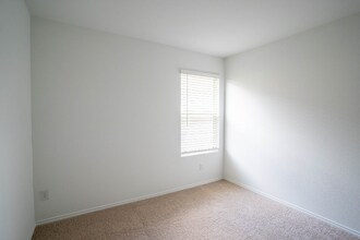 8636 Becker Ave in Fort Worth, TX - Building Photo - Building Photo