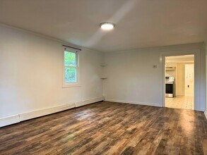 10 Tiffany St, Unit 1103 in Brooklyn, CT - Building Photo - Building Photo