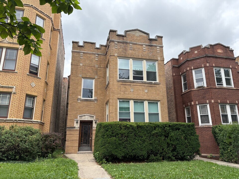 1406 N Austin Blvd in Oak Park, IL - Building Photo