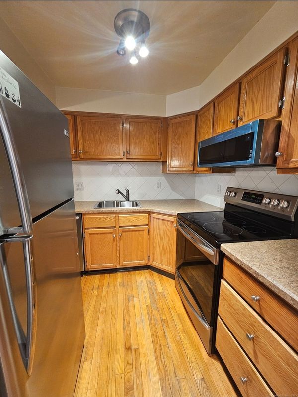 1455 Madison Ave in Bridgeport, CT - Building Photo - Building Photo
