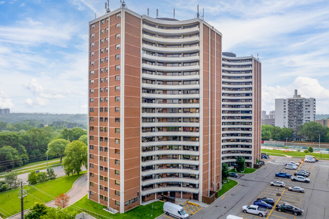 Richview Terrace in Toronto, ON - Building Photo - Building Photo