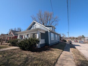 709 Pendleton Ave in Boonville, MO - Foto de edificio - Building Photo