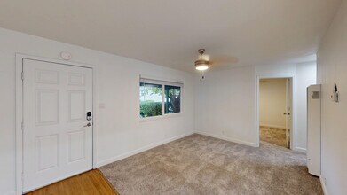 15431 Marty Dr in Glen Ellen, CA - Building Photo - Building Photo