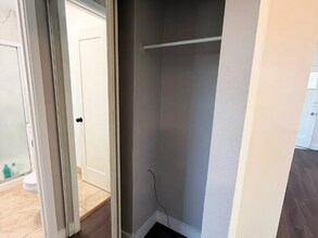 439 S Evergreen Ave in Los Angeles, CA - Building Photo - Building Photo