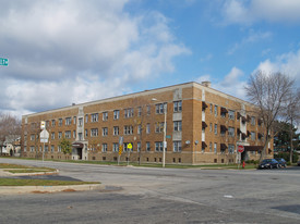 Roosevelt Manor Apartments