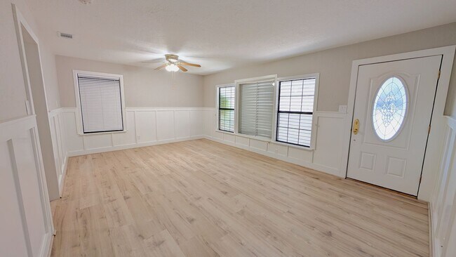 101 W Flynn Ave in Harlingen, TX - Building Photo - Building Photo