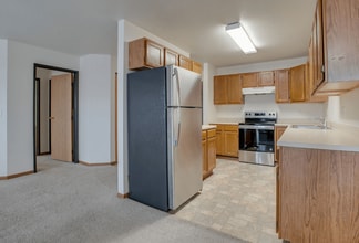 Sandstone Apartments in Fargo, ND - Foto de edificio - Building Photo