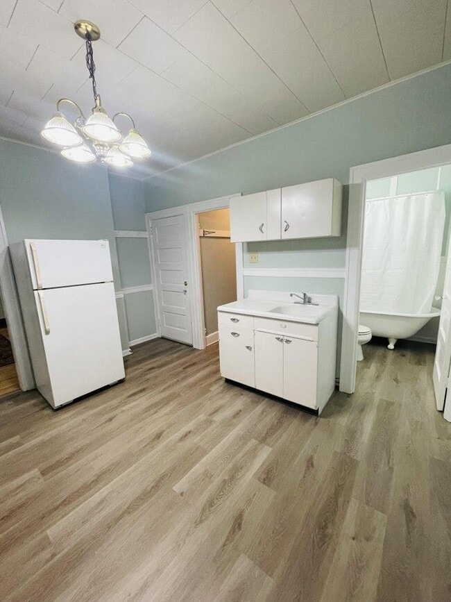 property at 929 Huron Ave