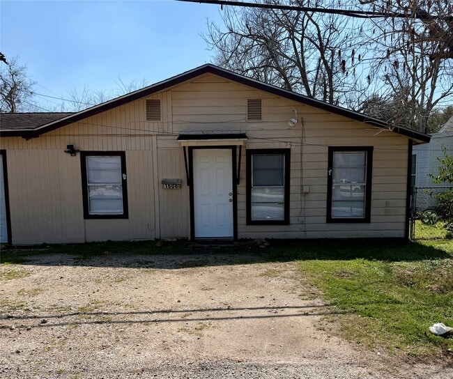 property at 1608 Dyer Ave