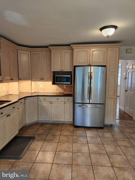 3916 48th St NW in Washington, DC - Foto de edificio - Building Photo