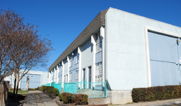 Vista Del Sol Apartments in Dallas, TX - Building Photo