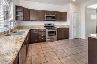 3632 Moonlit Rain Dr in Las Vegas, NV - Building Photo - Building Photo