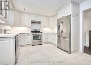 16 Gibbon Dr in Barrie, ON - Building Photo - Building Photo