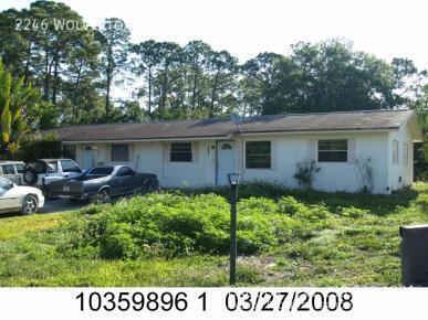 2246 Wolverton Ct in Alva, FL - Building Photo