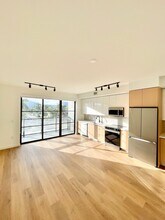1785 NE 124th St, Unit 500 in North Miami, FL - Foto de edificio - Building Photo