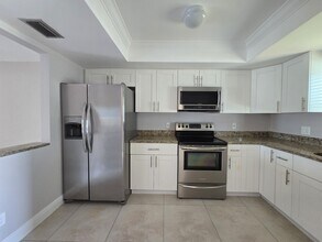 1202 SE 8th Terrace in Cape Coral, FL - Building Photo - Building Photo
