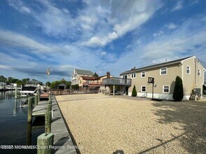 14 Cayman Ave in Toms River, NJ - Building Photo - Building Photo