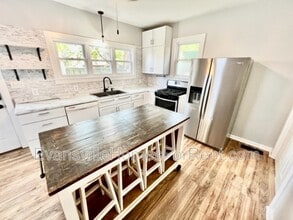 1618 Stinson Ave in Evansville, IN - Building Photo - Building Photo