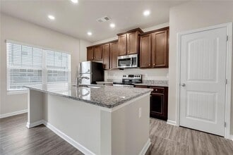 2106 Irvin Ct in Kennesaw, GA - Building Photo - Building Photo