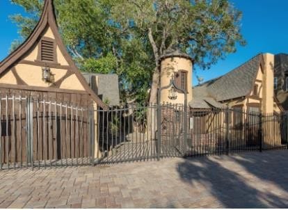 1330 N Formosa Ave, Unit 1/2