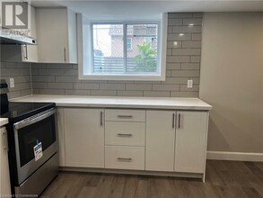 230 South Bend Rd E in Hamilton, ON - Building Photo - Building Photo